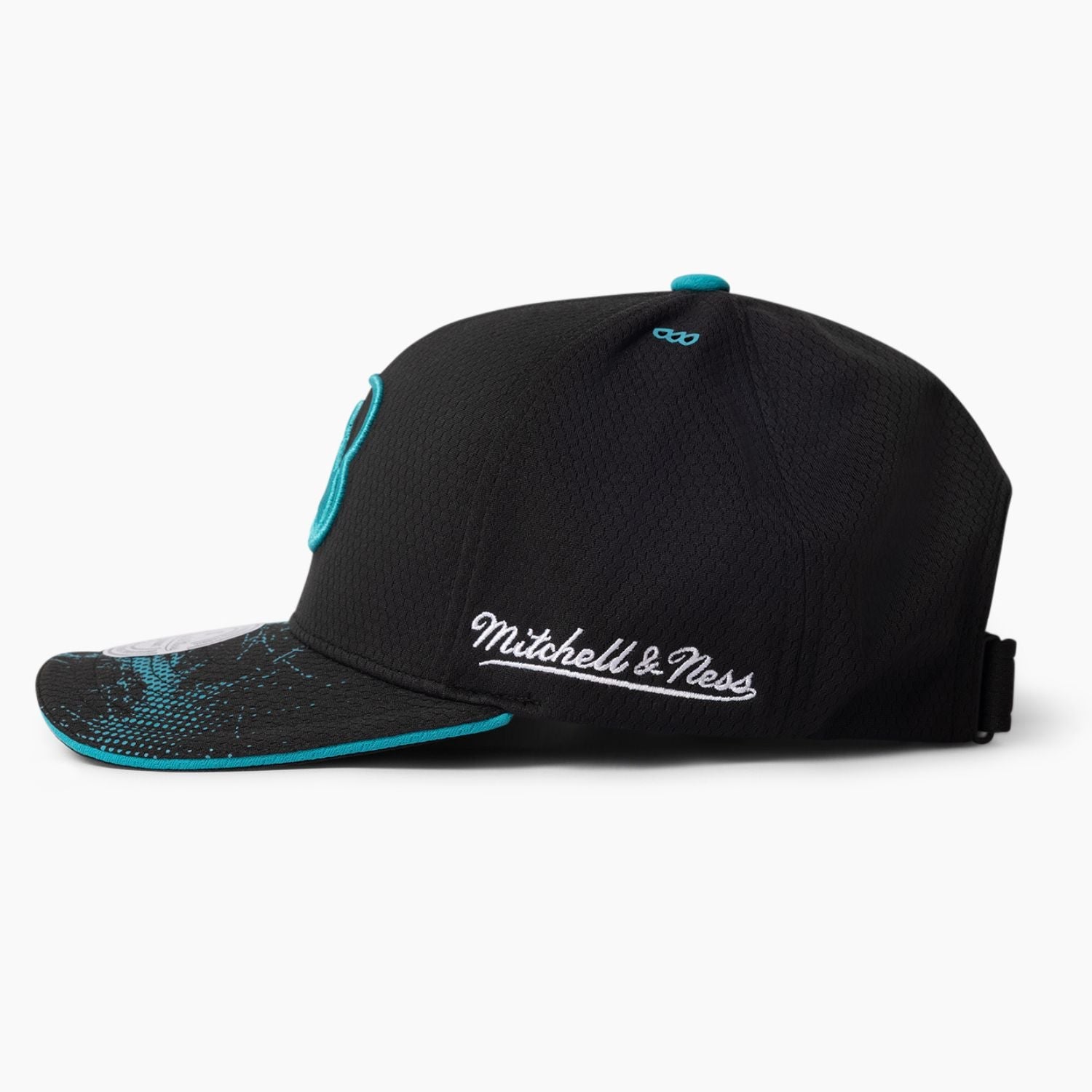 BBL - Mitchell Ness Brisbane Heat Graphic Cap - The Cricket & Football Warehouse