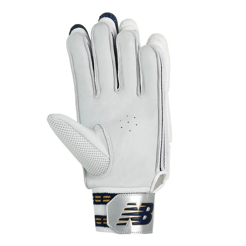 New Balance DC 600 Batting Gloves - The Cricket & Football Warehouse