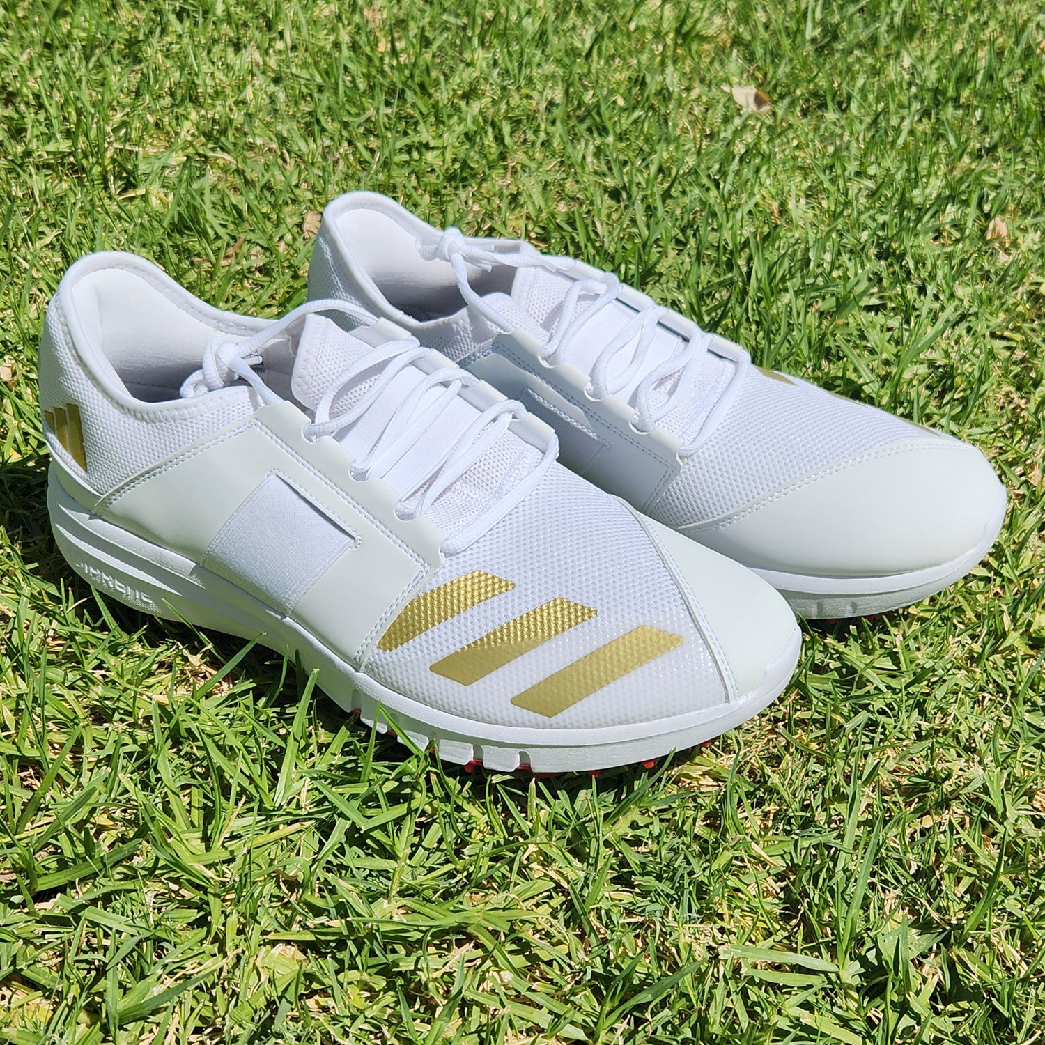 Adidas Howzat Spike Cricket Shoes