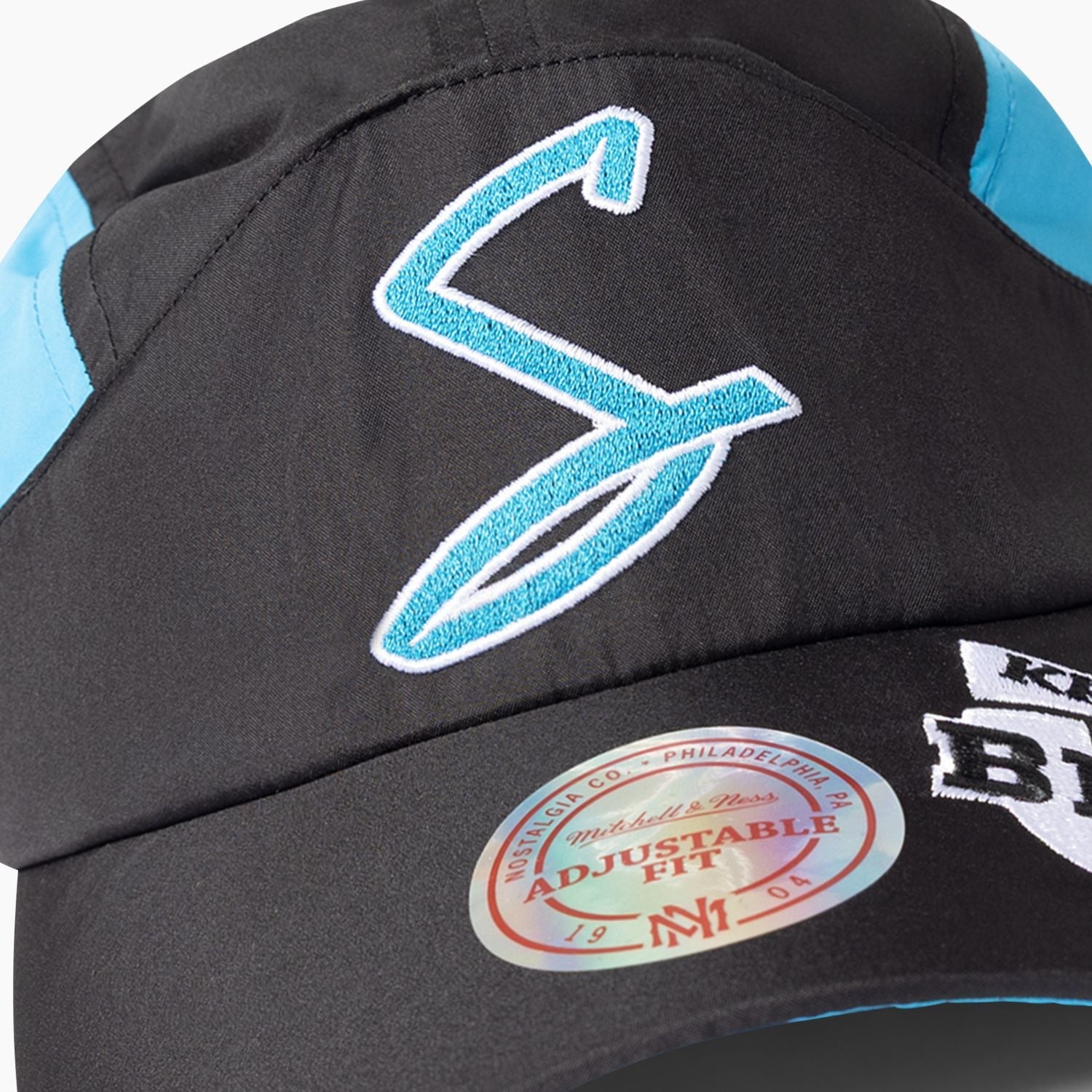 Mitchell & Ness Strikers Supporter Cap Contrast - The Cricket & Football Warehouse